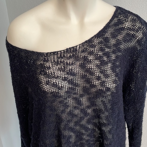 LF Navy Open-Stich Sweater - Picture 2 of 4